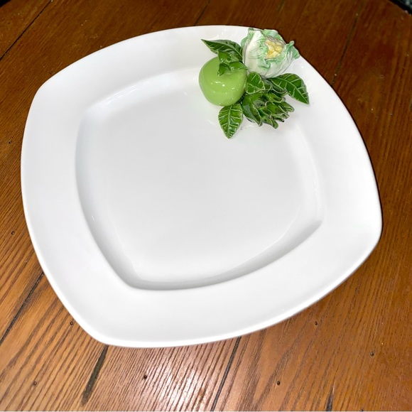 Italian Decorative Plate with inbuilt Green Veggies - Picture 15 of 16